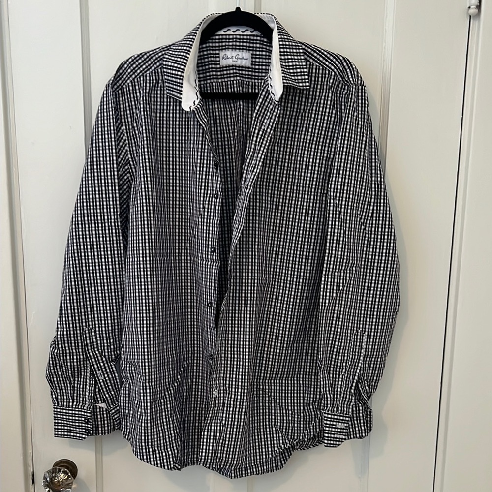 Robert Graham Black and White Casual Button Down Shirt